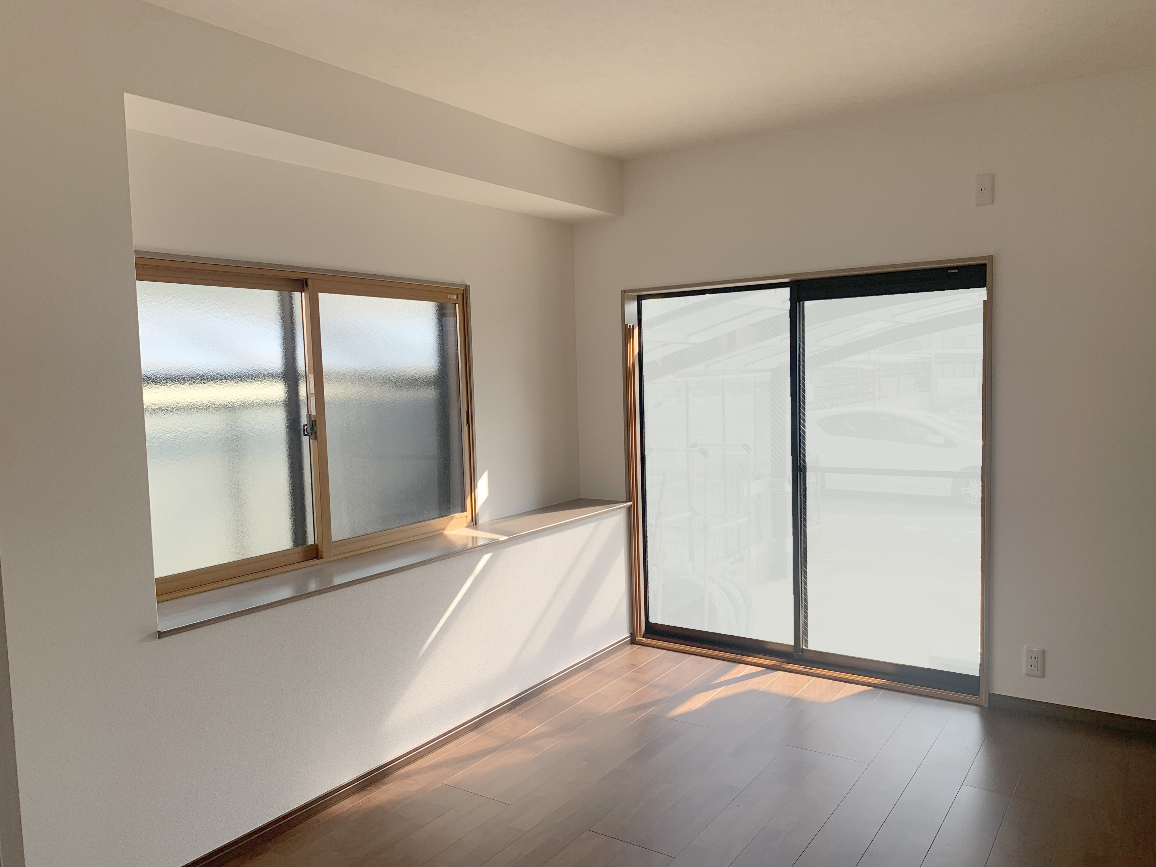 補助金利用で快適リノベーション<br><span style="color: #F0F;">＜子育てグリーン住宅支援事業・先進的窓リノベ事業利用＞</span>